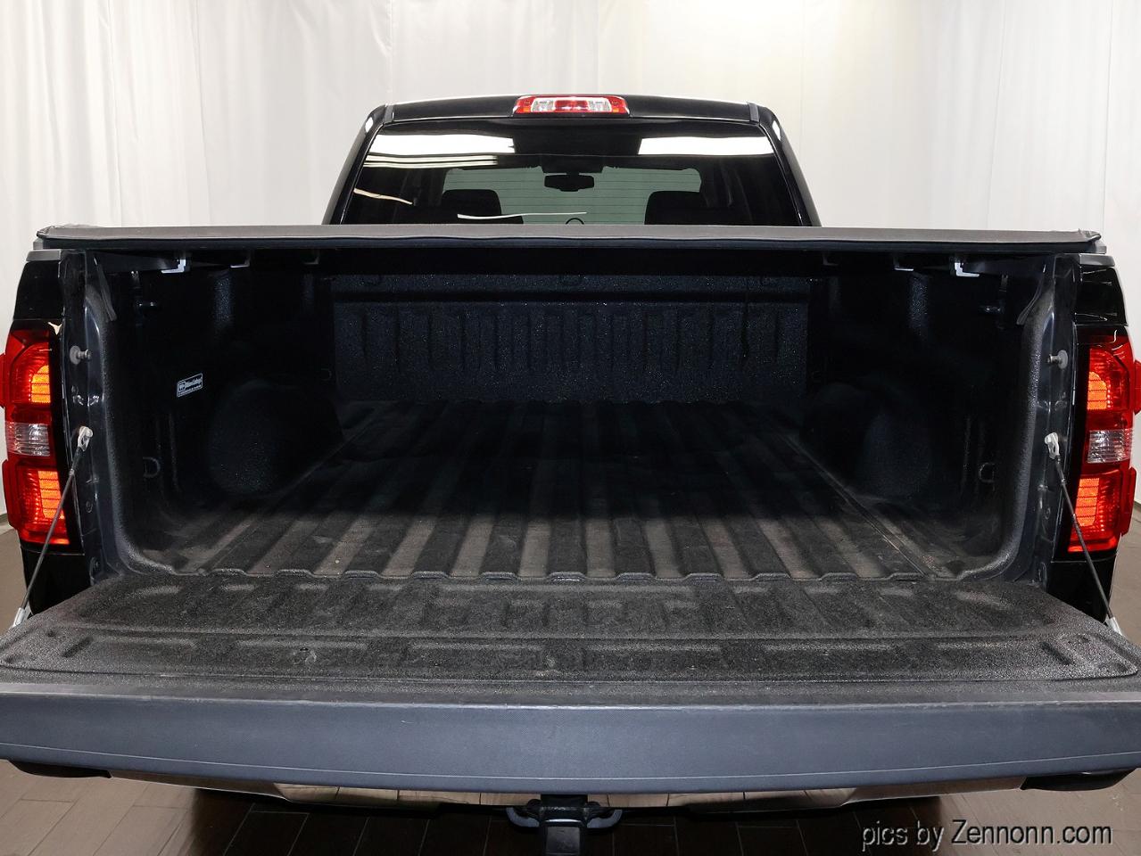 GMC Sierra 1500 4WD Crew Cab 153.0" SLT 2015