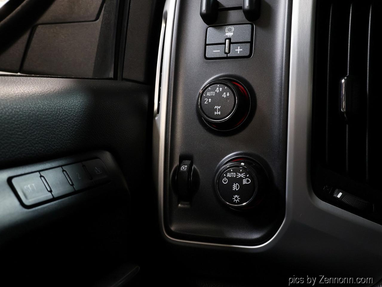 GMC Sierra 1500 4WD Crew Cab 153.0" SLT 2015
