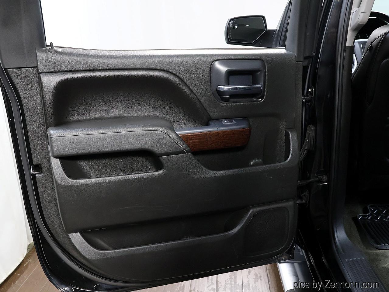 GMC Sierra 1500 4WD Crew Cab 153.0" SLT 2015