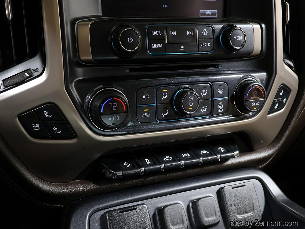 GMC Sierra 1500 4WD Crew Cab 143.5" Denali 2018