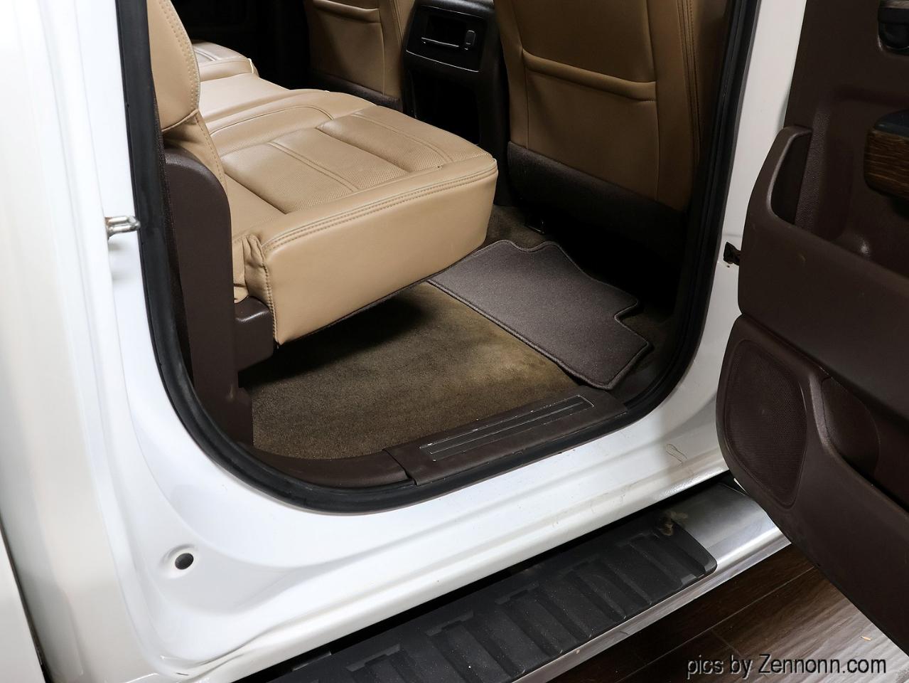 GMC Sierra 1500 4WD Crew Cab 143.5" Denali 2018