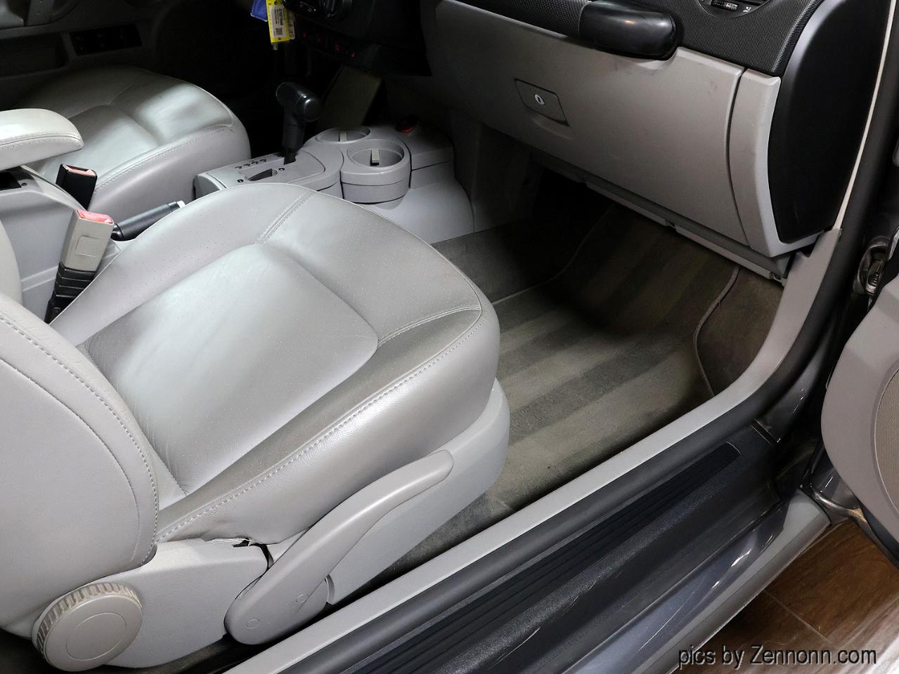 Volkswagen New Beetle Convertible 2dr GLS Turbo Auto 2005