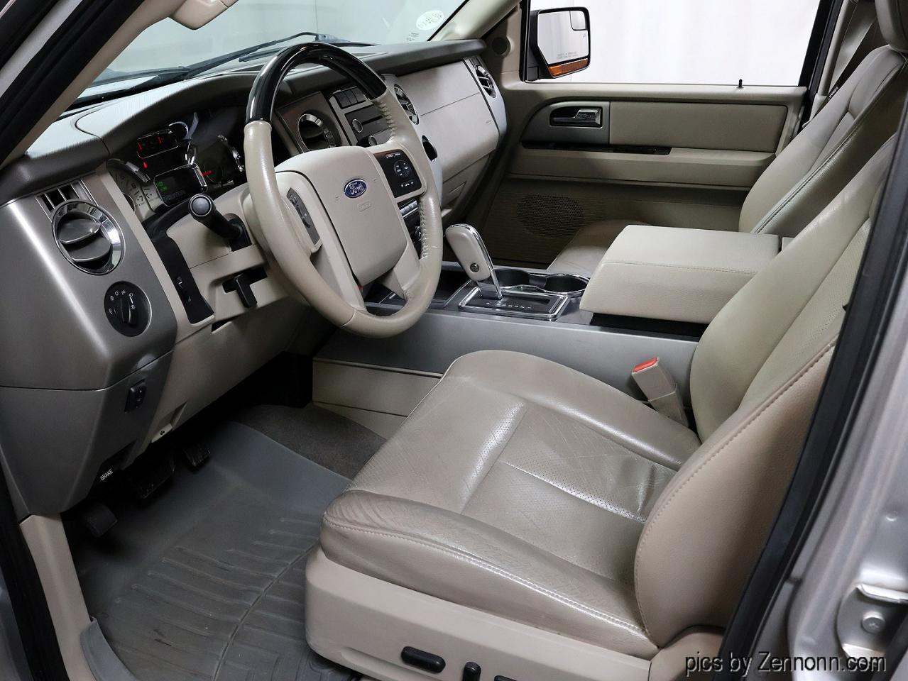 Ford Expedition EL 4WD 4dr Limited 2012
