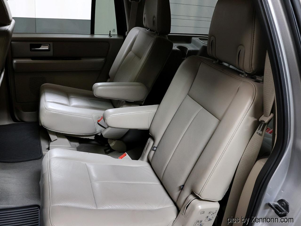 Ford Expedition EL 4WD 4dr Limited 2012