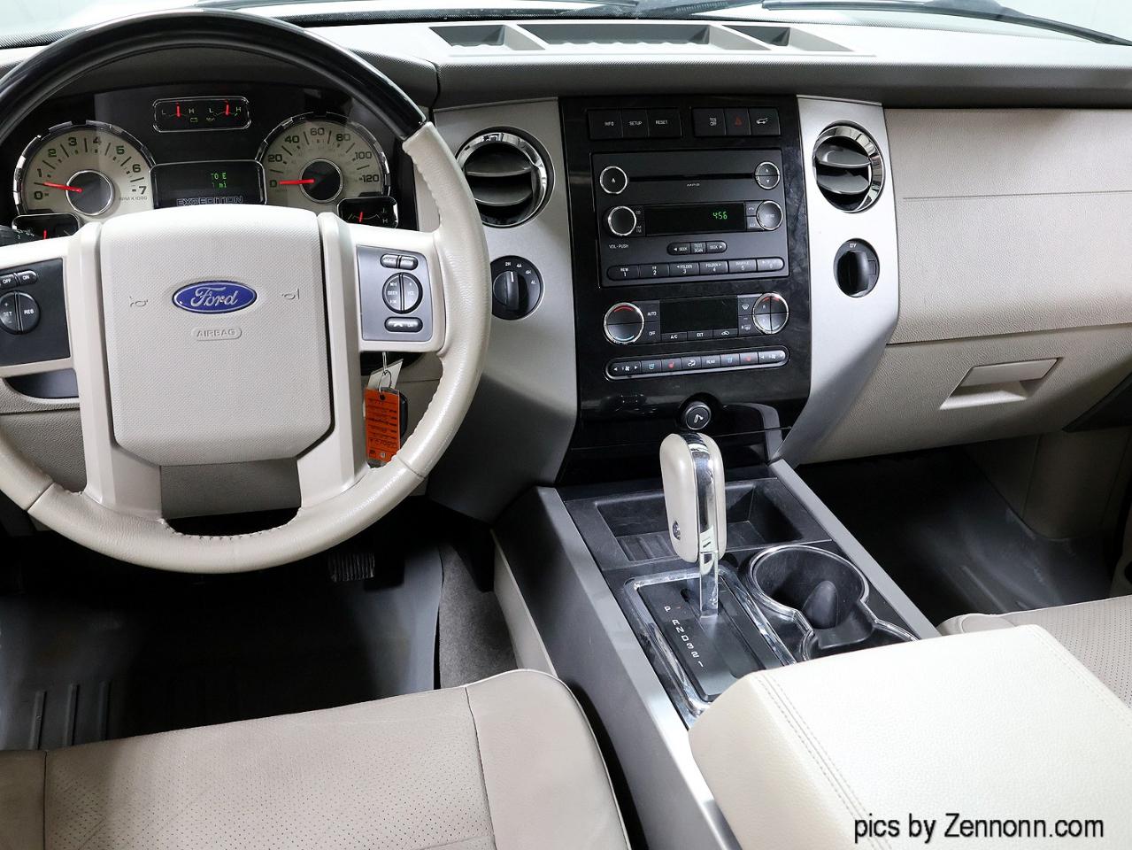 Ford Expedition EL 4WD 4dr Limited 2012