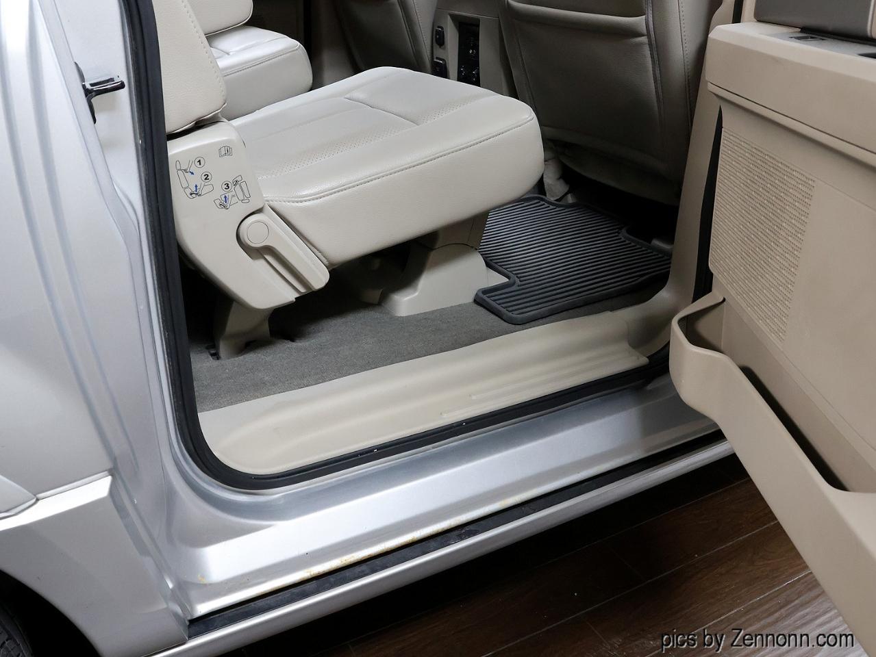 Ford Expedition EL 4WD 4dr Limited 2012