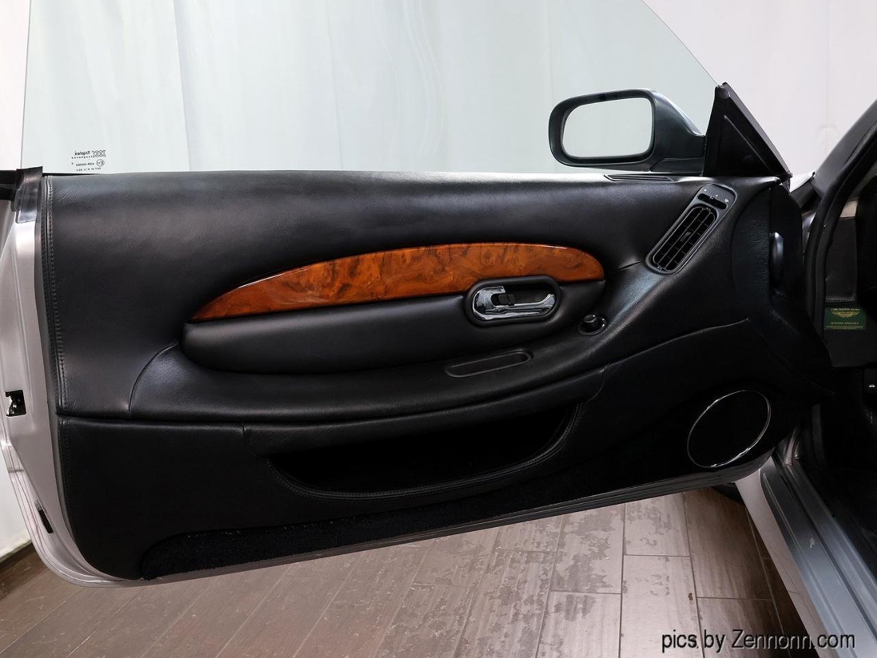 Aston Martin DB7 2dr Volante Vantage Auto 2003