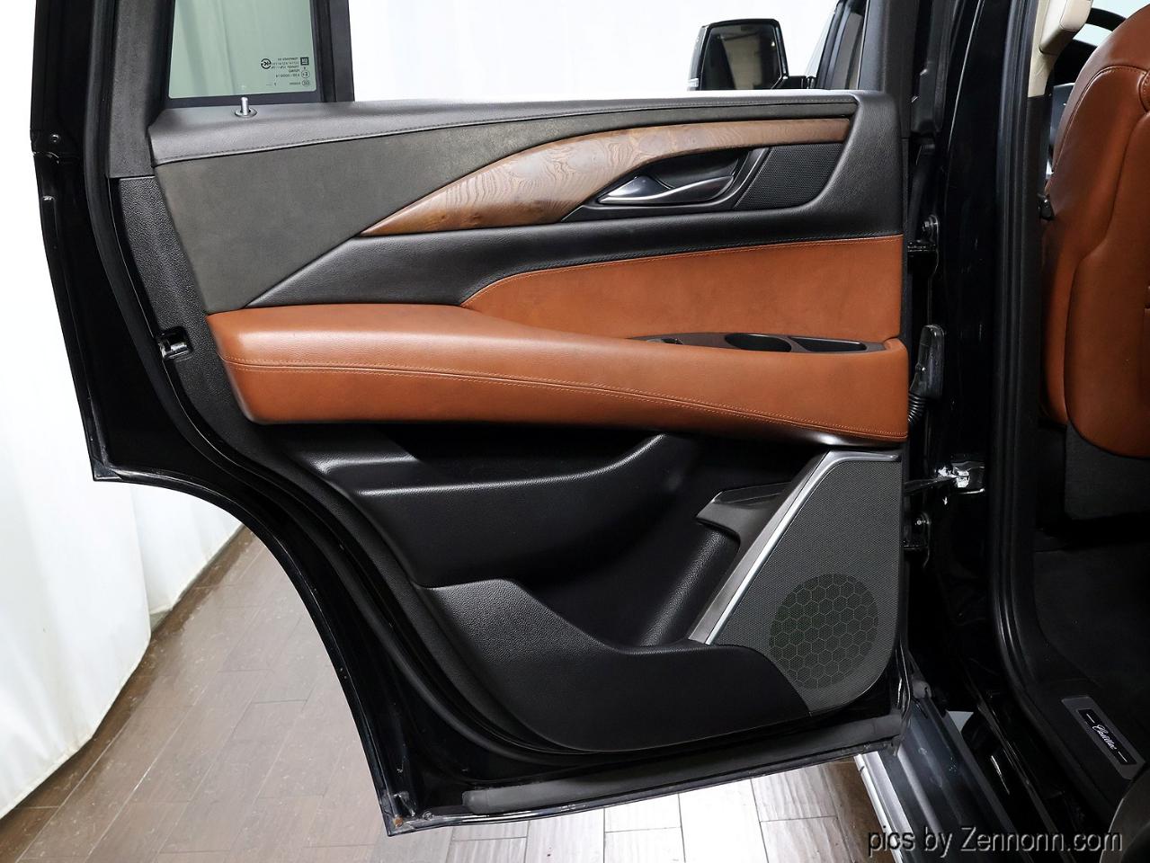 Cadillac Escalade 4WD 4dr Premium Luxury 2018