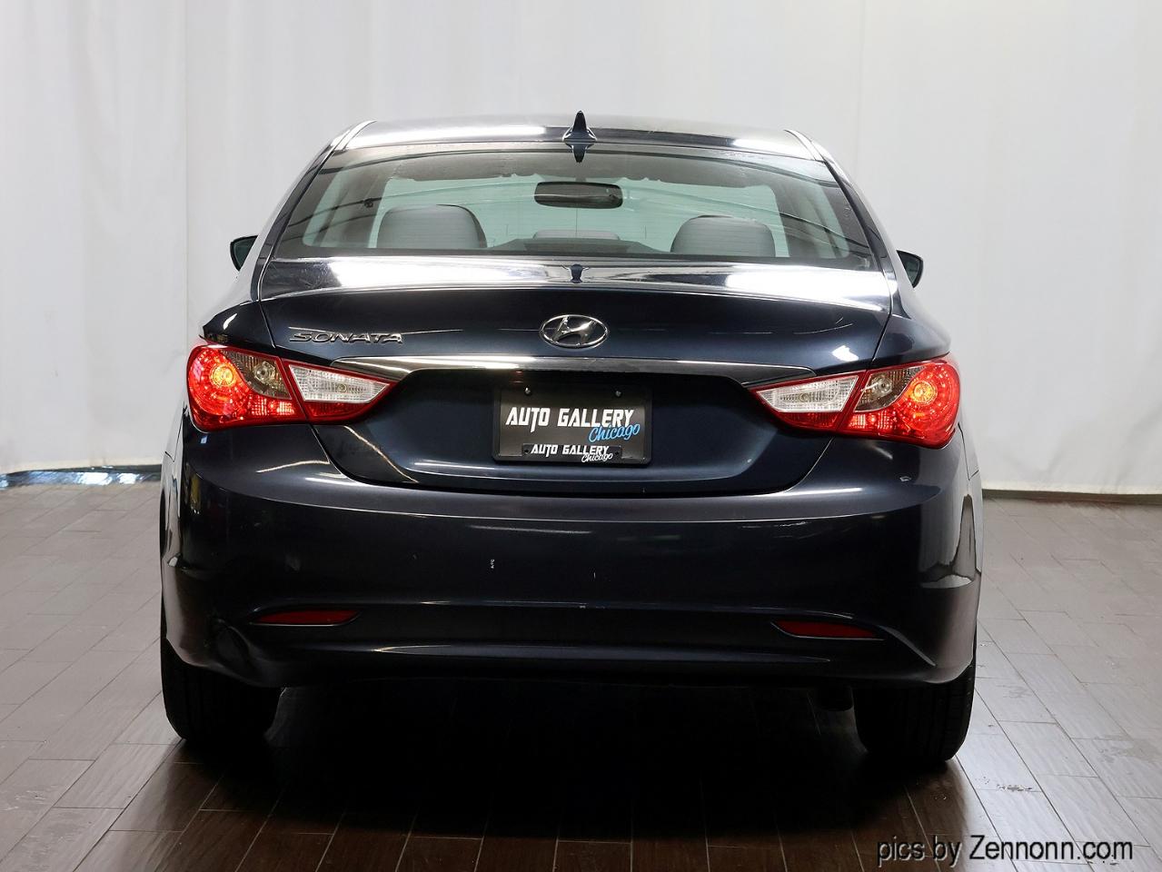 Hyundai Sonata 4dr Sdn 2.4L Auto GLS PZEV 2011