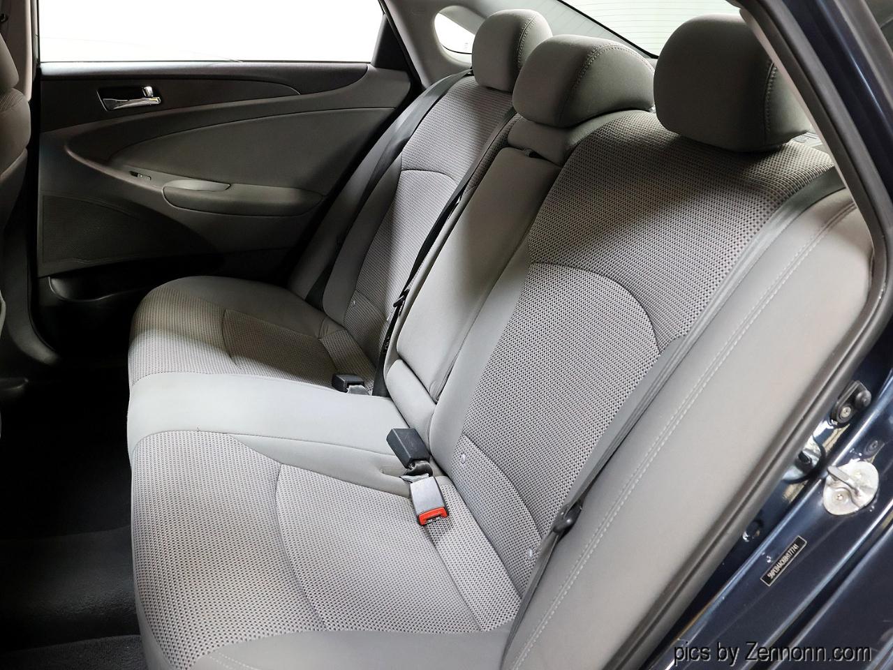 Hyundai Sonata 4dr Sdn 2.4L Auto GLS PZEV 2011