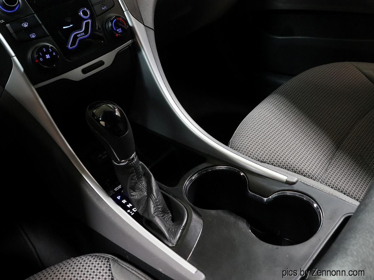 Hyundai Sonata 4dr Sdn 2.4L Auto GLS PZEV 2011