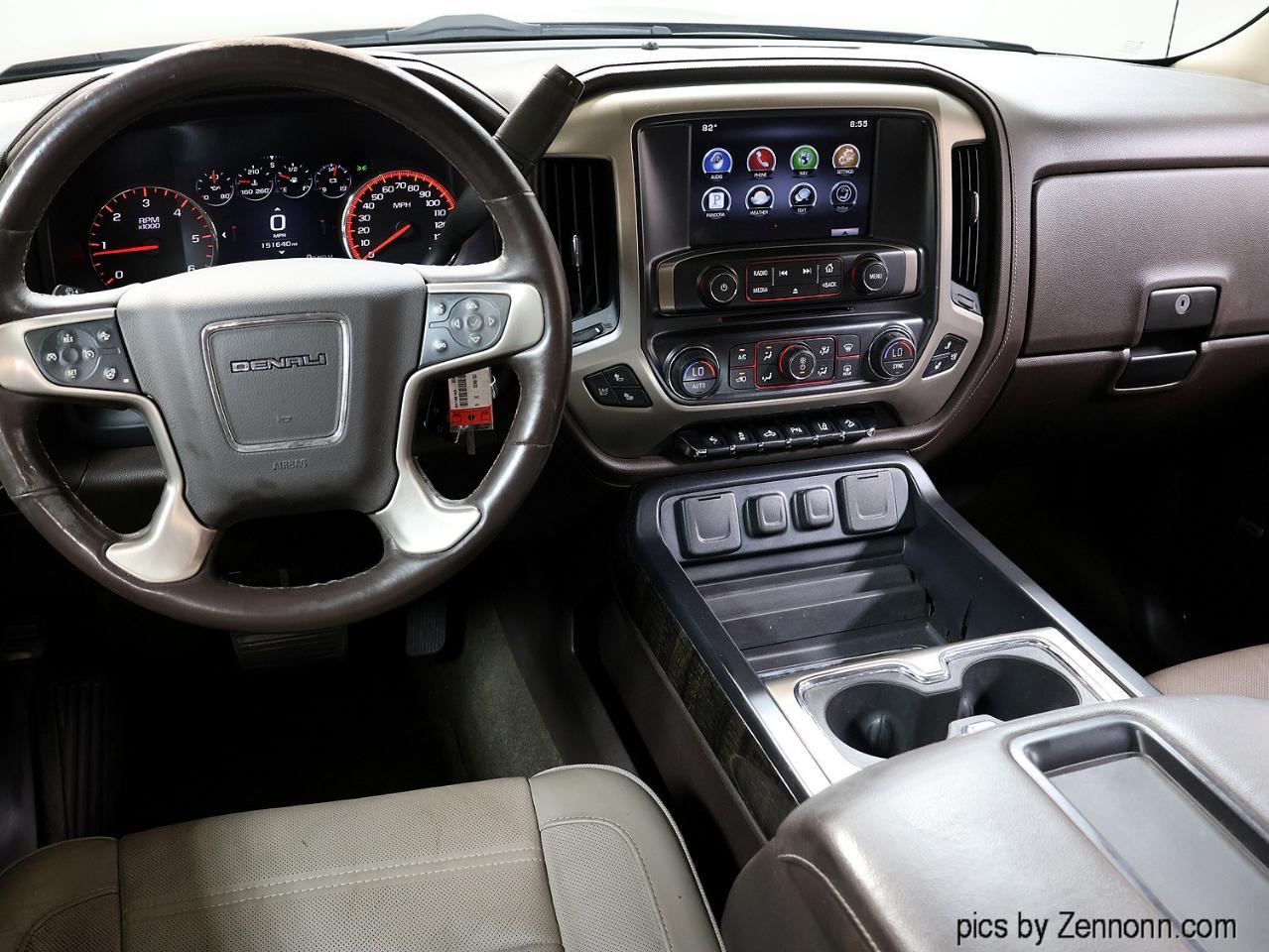 GMC Sierra 1500 4WD Crew Cab 143.5" Denali 2015