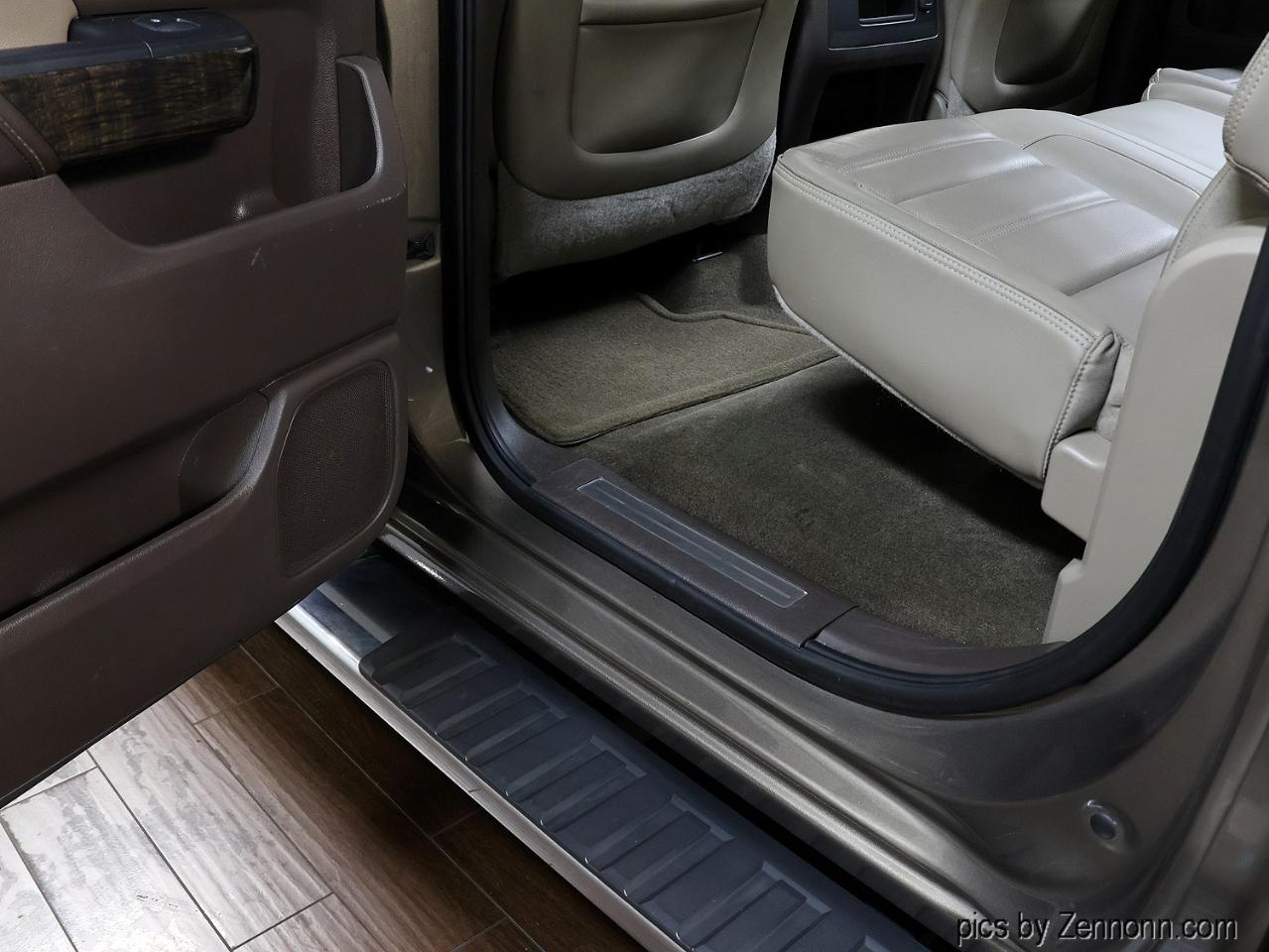 GMC Sierra 1500 4WD Crew Cab 143.5" Denali 2015