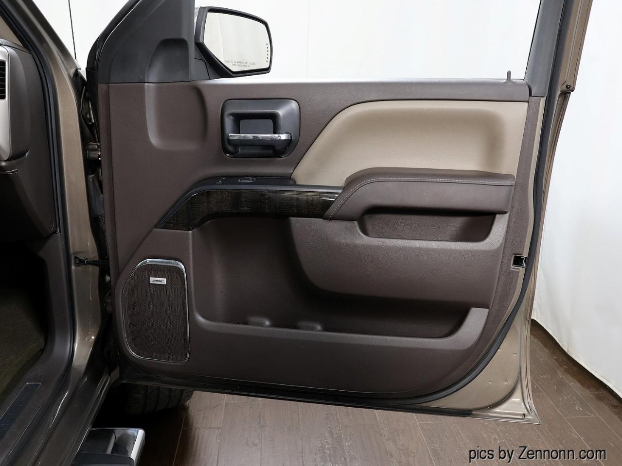 GMC Sierra 1500 4WD Crew Cab 143.5" Denali 2015