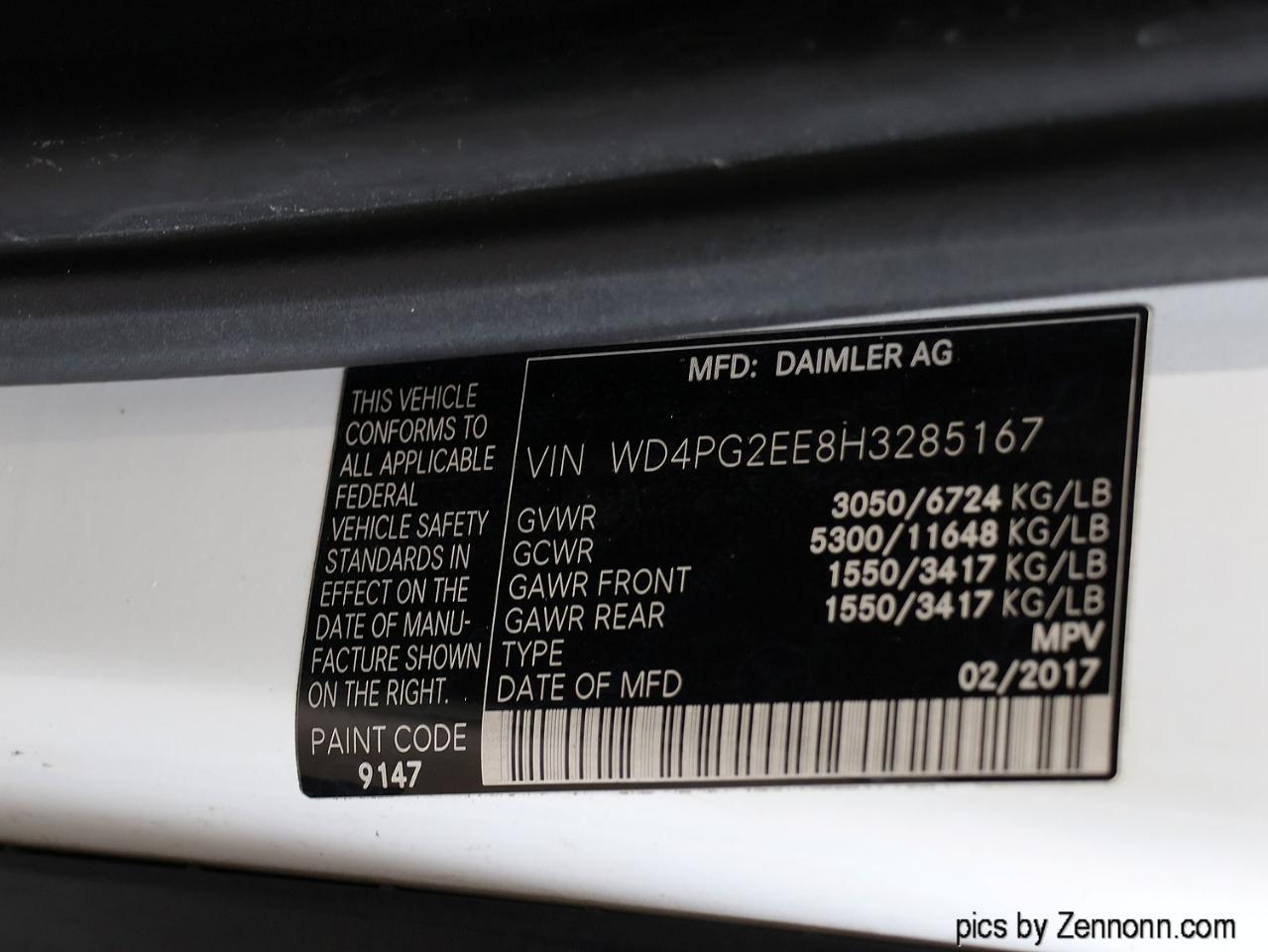 Mercedes-Benz Metris Passenger Van Standard Roof 126" Wheelbase 2017