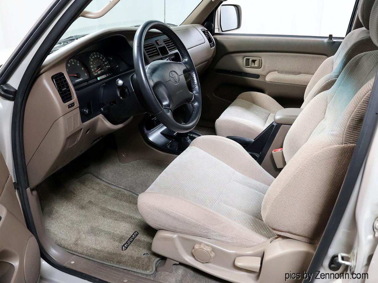Toyota 4Runner 4dr SR5 3.4L Auto 4WD 1999