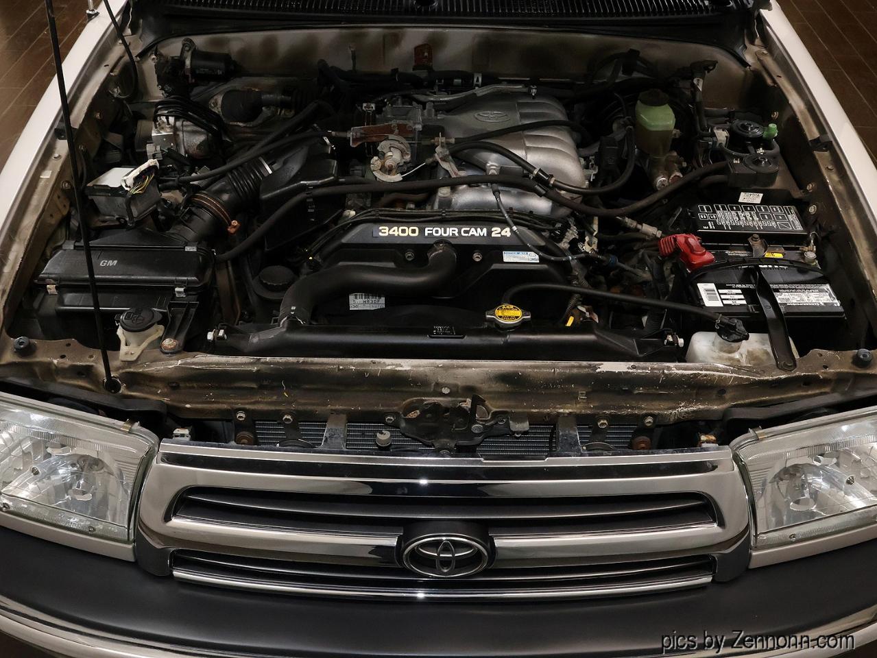 Toyota 4Runner 4dr SR5 3.4L Auto 4WD 1999