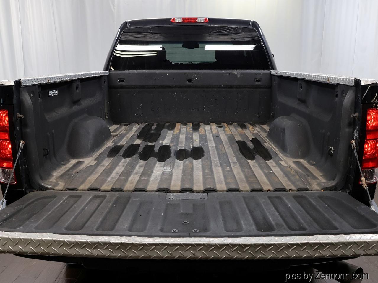 GMC Sierra 2500HD 4WD Crew Cab 153.7" Denali 2013