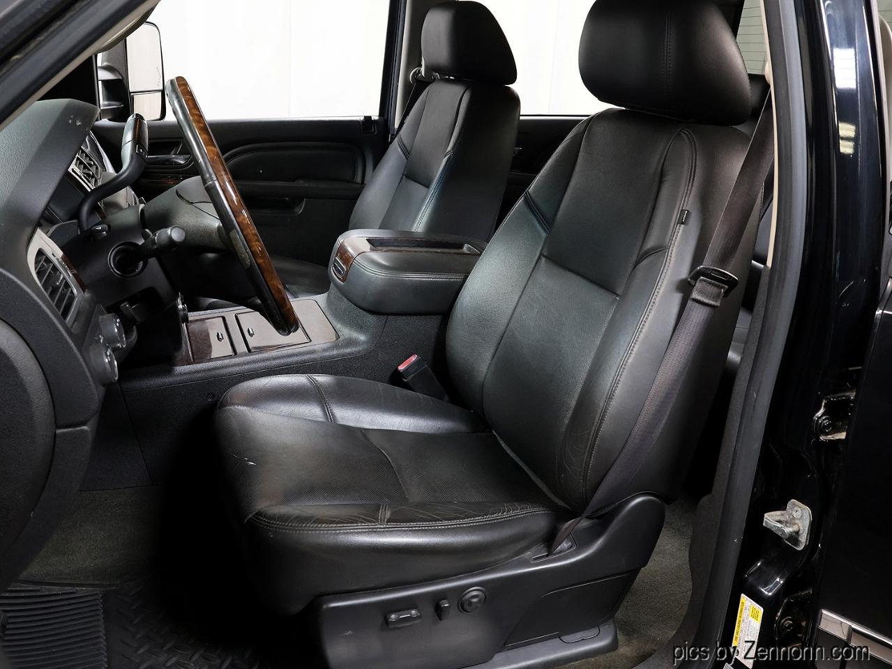 GMC Sierra 2500HD 4WD Crew Cab 153.7" Denali 2013