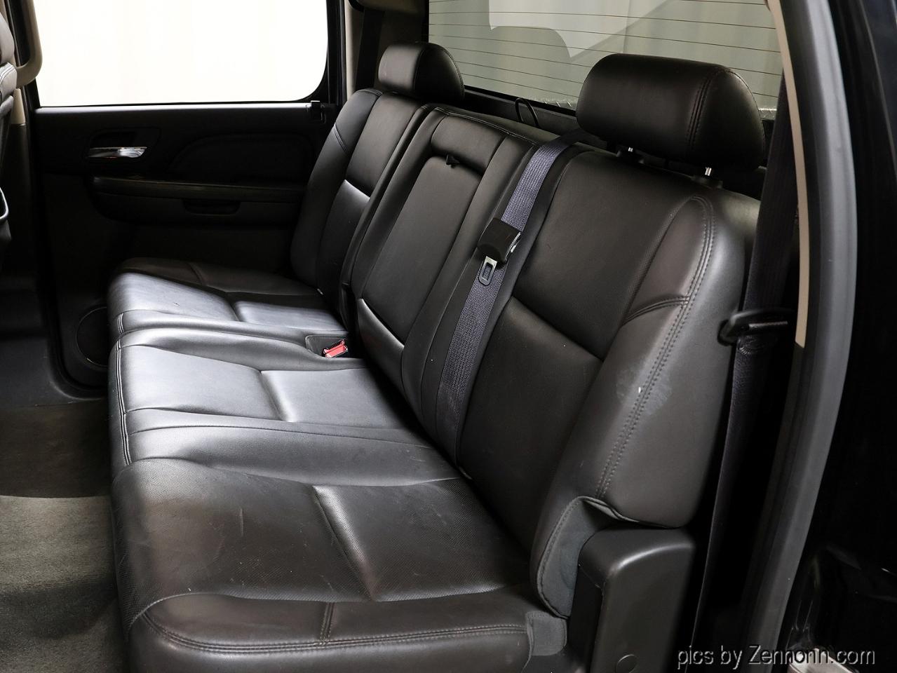 GMC Sierra 2500HD 4WD Crew Cab 153.7" Denali 2013
