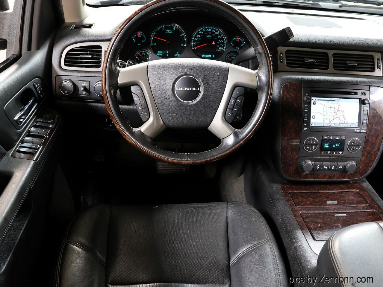 GMC Sierra 2500HD 4WD Crew Cab 153.7" Denali 2013