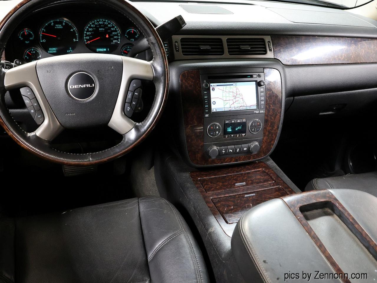 GMC Sierra 2500HD 4WD Crew Cab 153.7" Denali 2013