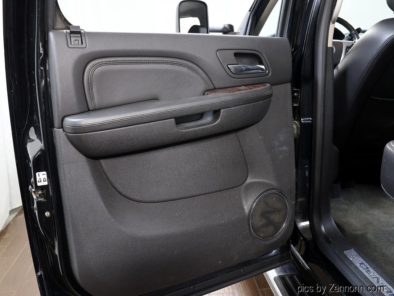 GMC Sierra 2500HD 4WD Crew Cab 153.7" Denali 2013