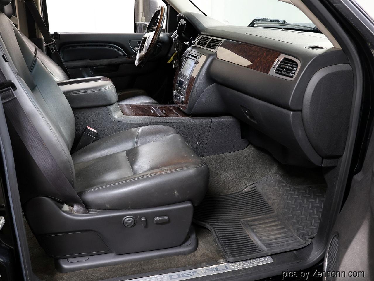GMC Sierra 2500HD 4WD Crew Cab 153.7" Denali 2013