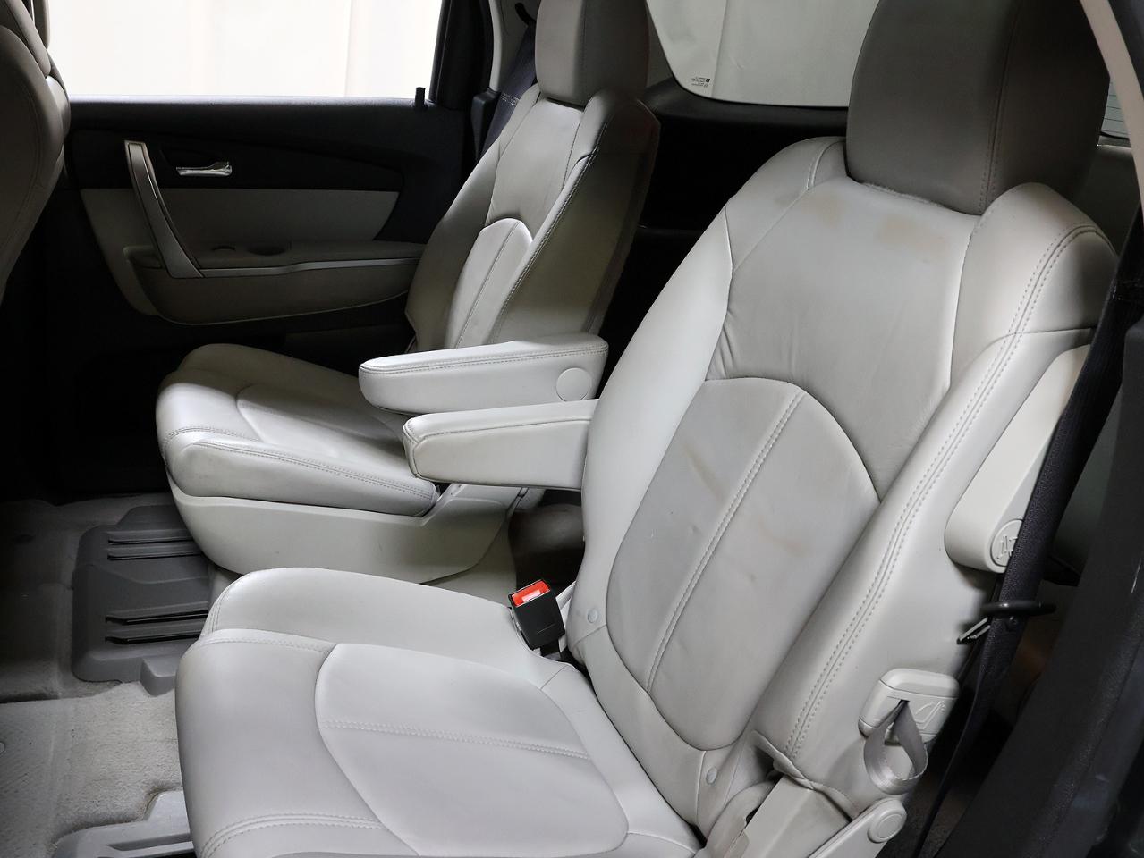 GMC Acadia FWD 4dr SLT2 2011