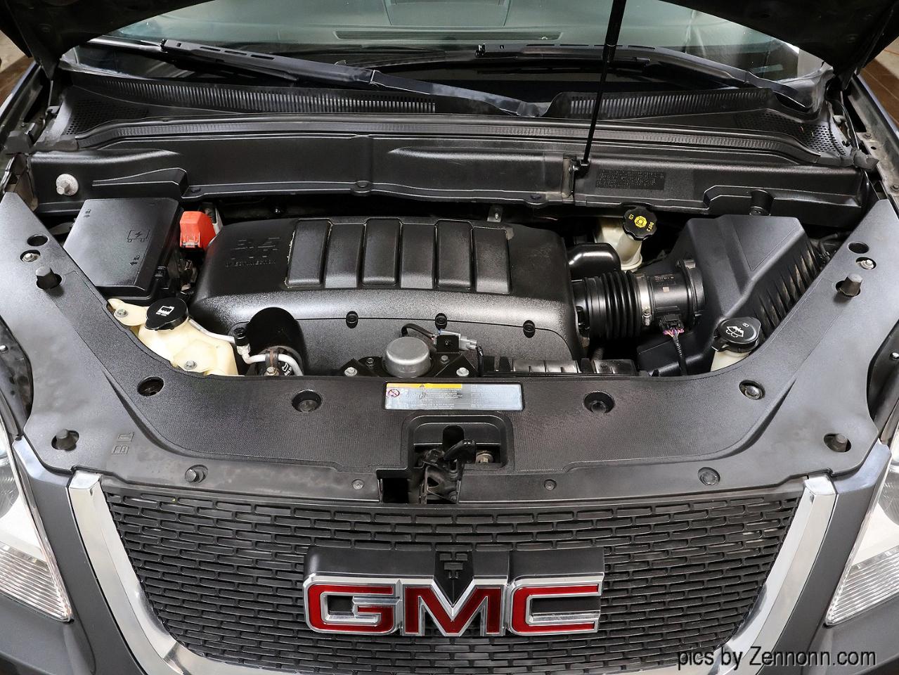 GMC Acadia FWD 4dr SLT2 2011
