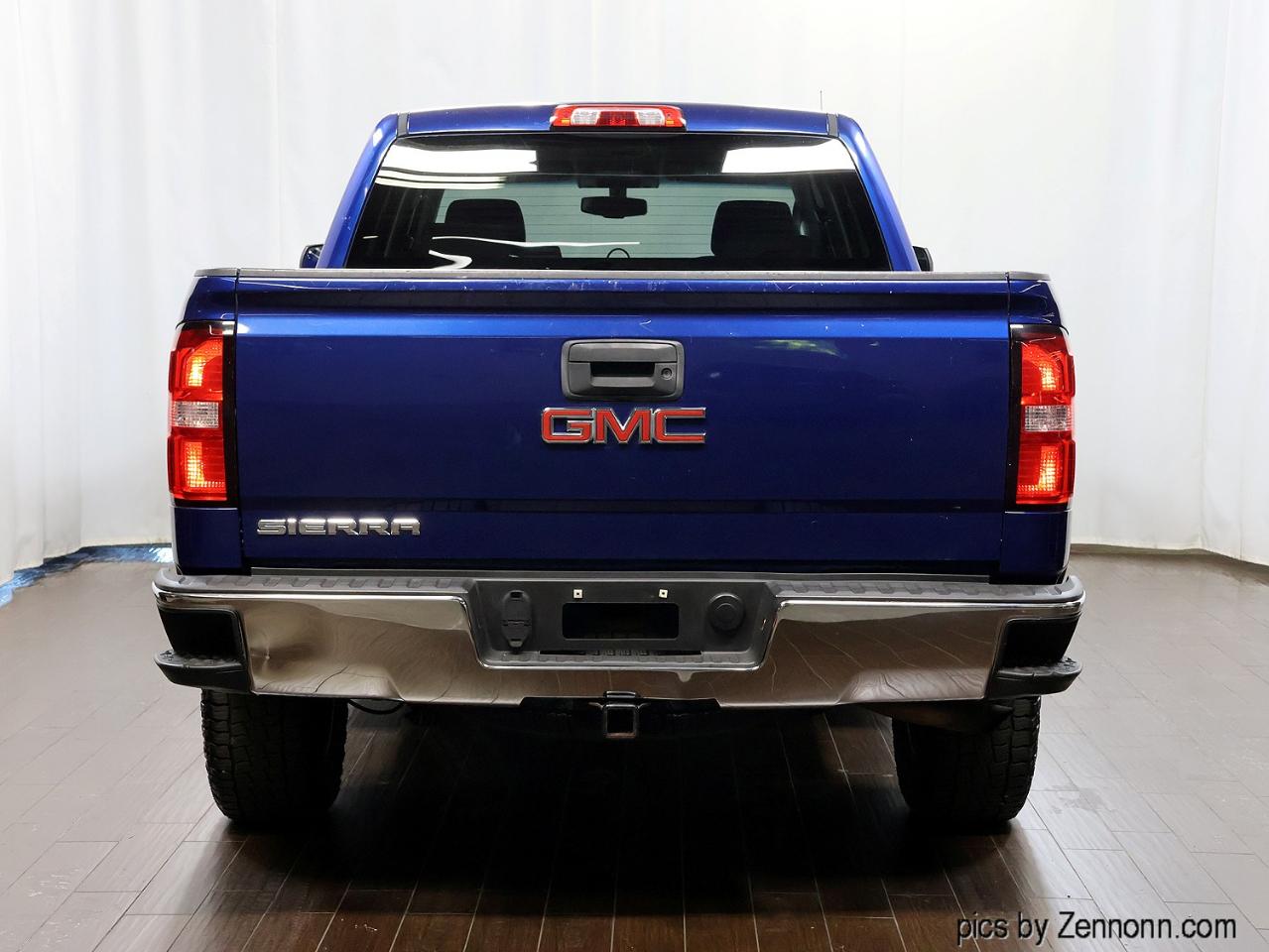 GMC Sierra 1500 4WD Crew Cab 153.0" SLE 2014