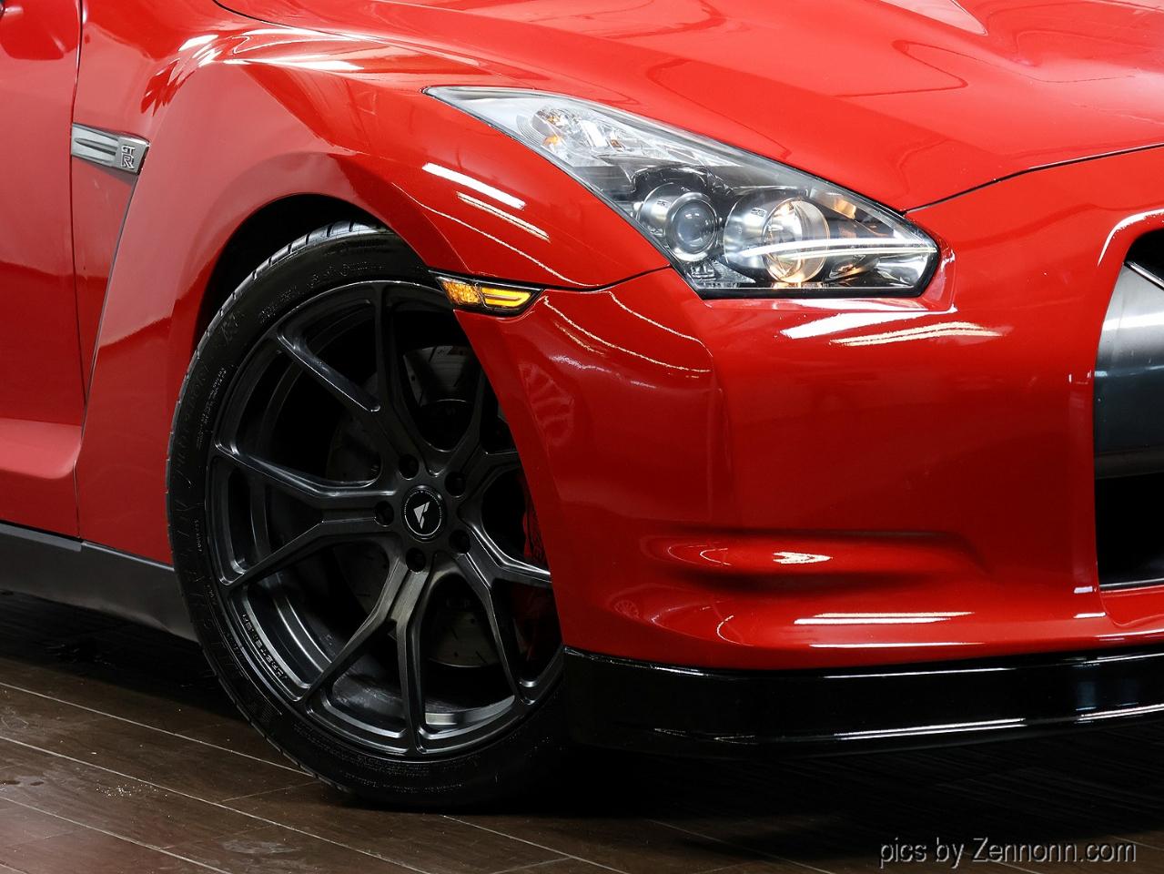 Nissan GT-R 2dr Cpe Premium 2010