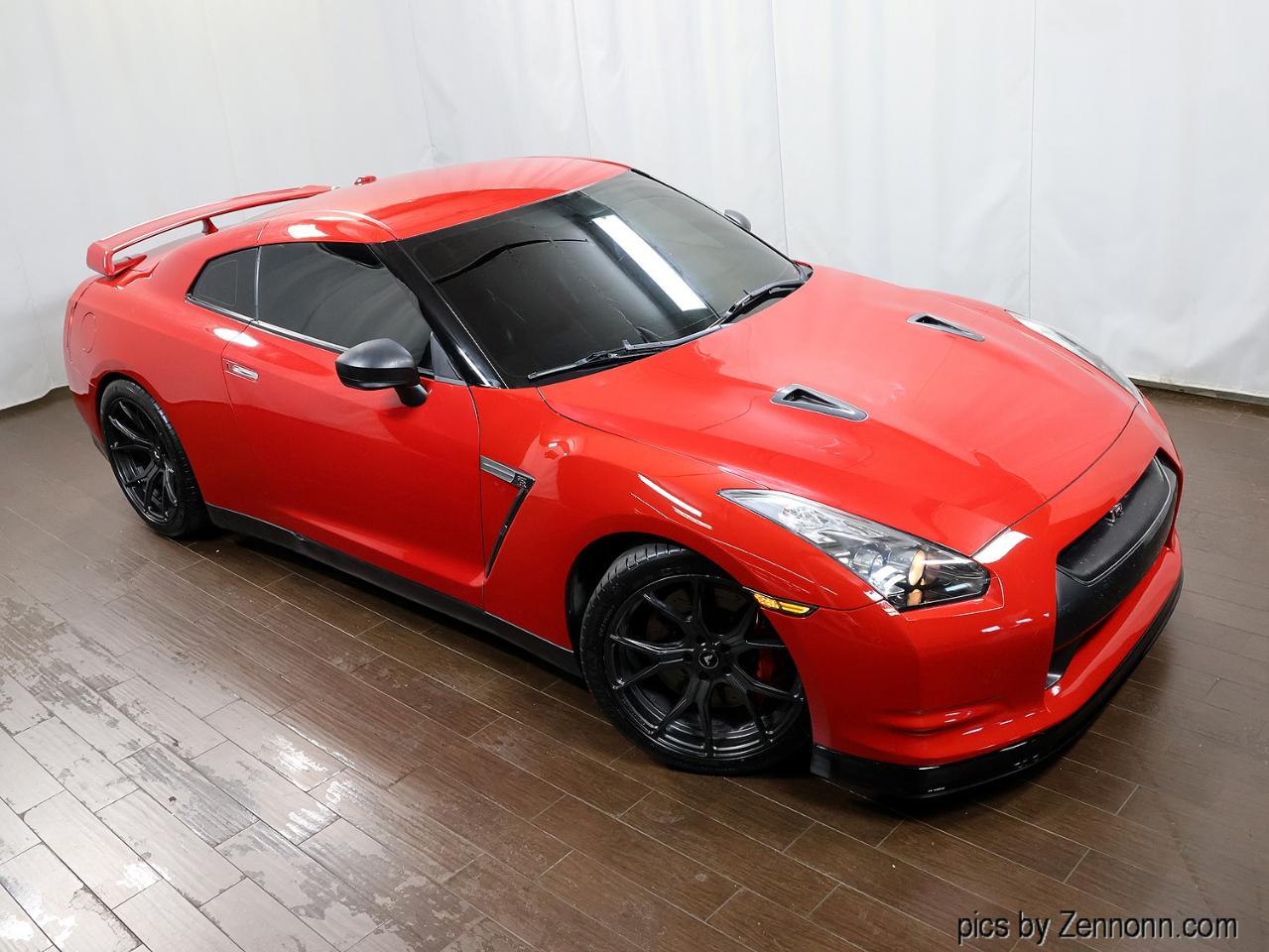 Nissan GT-R 2dr Cpe Premium 2010