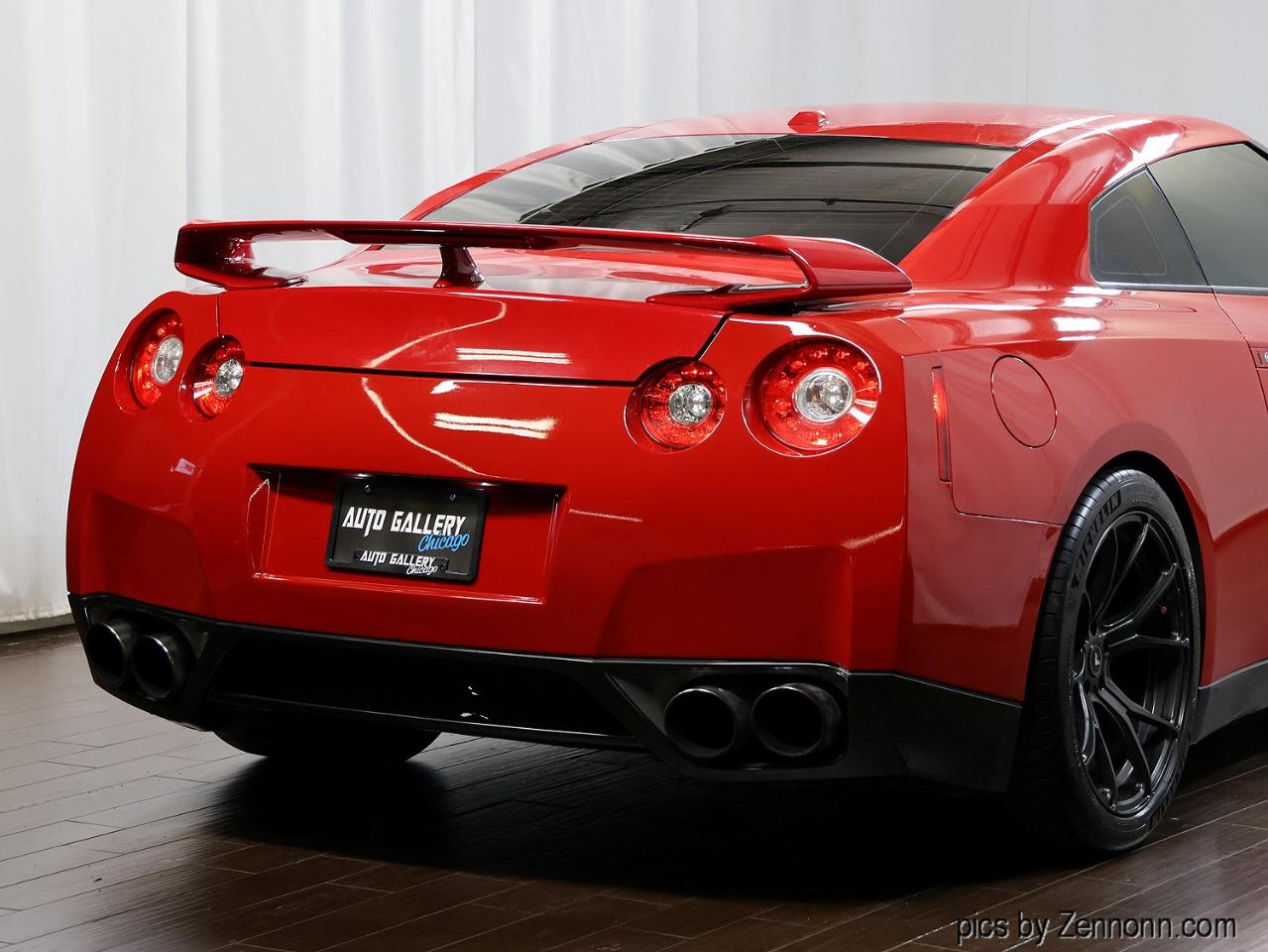 Nissan GT-R 2dr Cpe Premium 2010