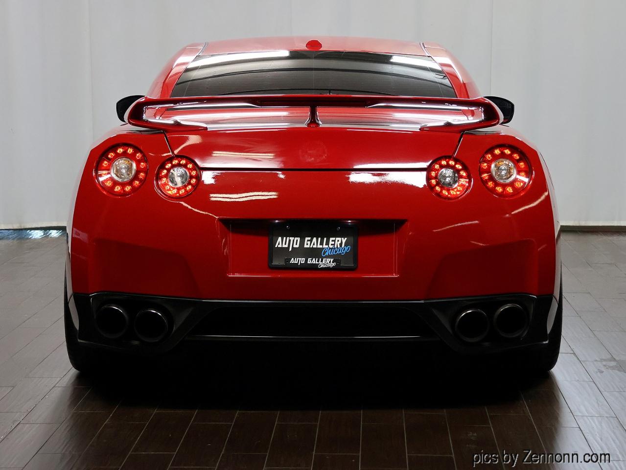 Nissan GT-R 2dr Cpe Premium 2010