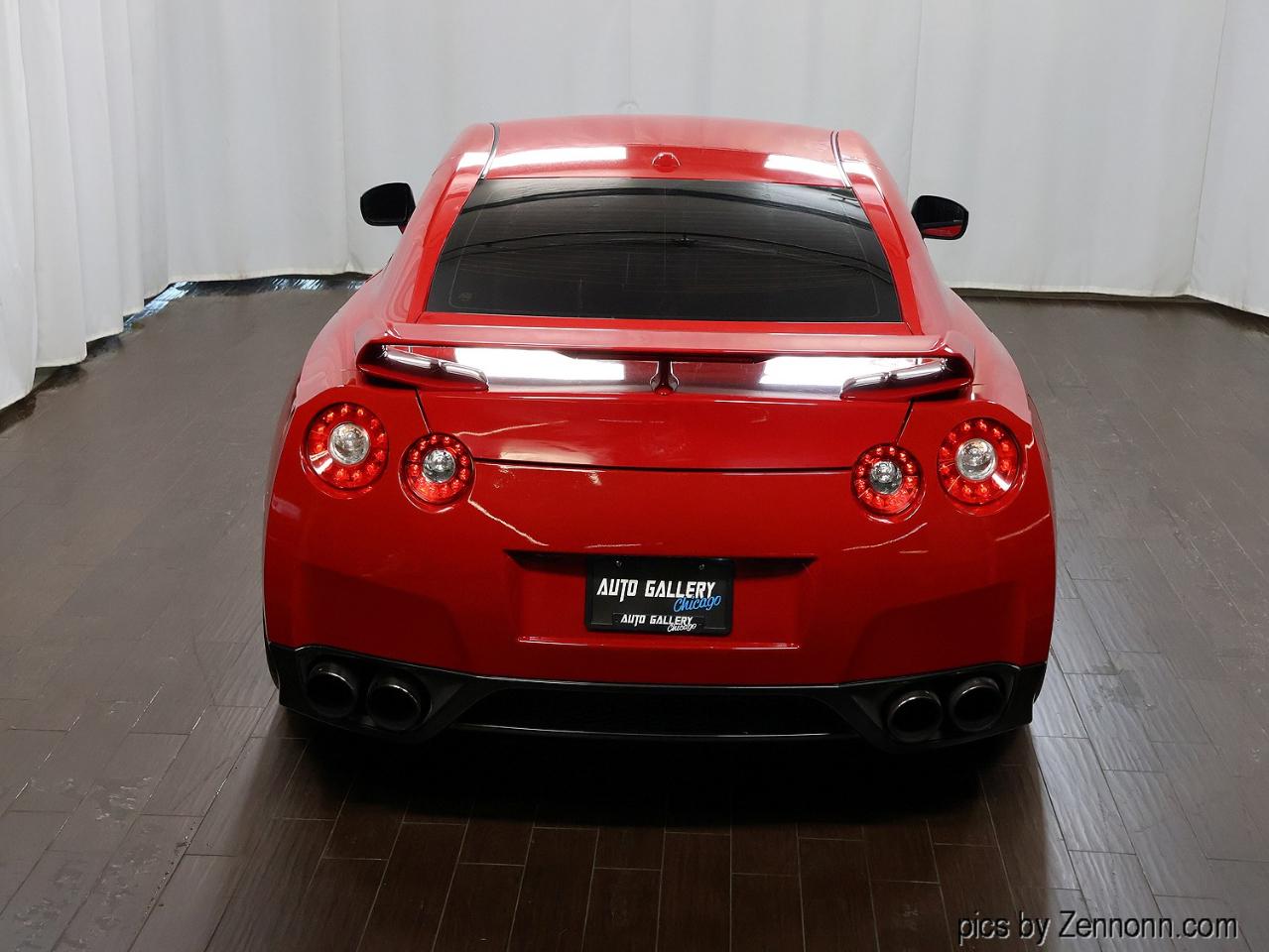 Nissan GT-R 2dr Cpe Premium 2010