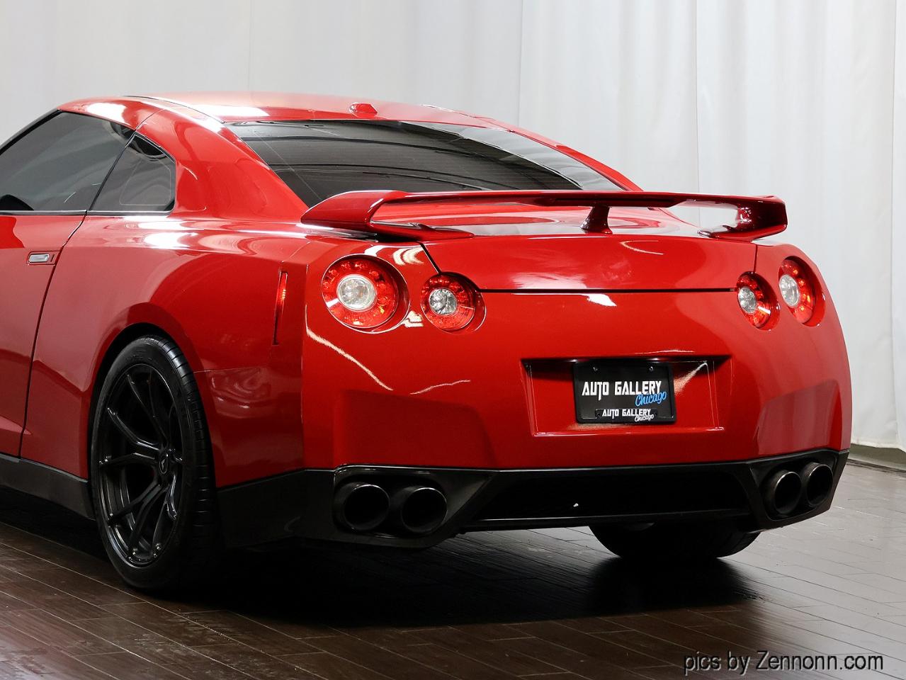 Nissan GT-R 2dr Cpe Premium 2010