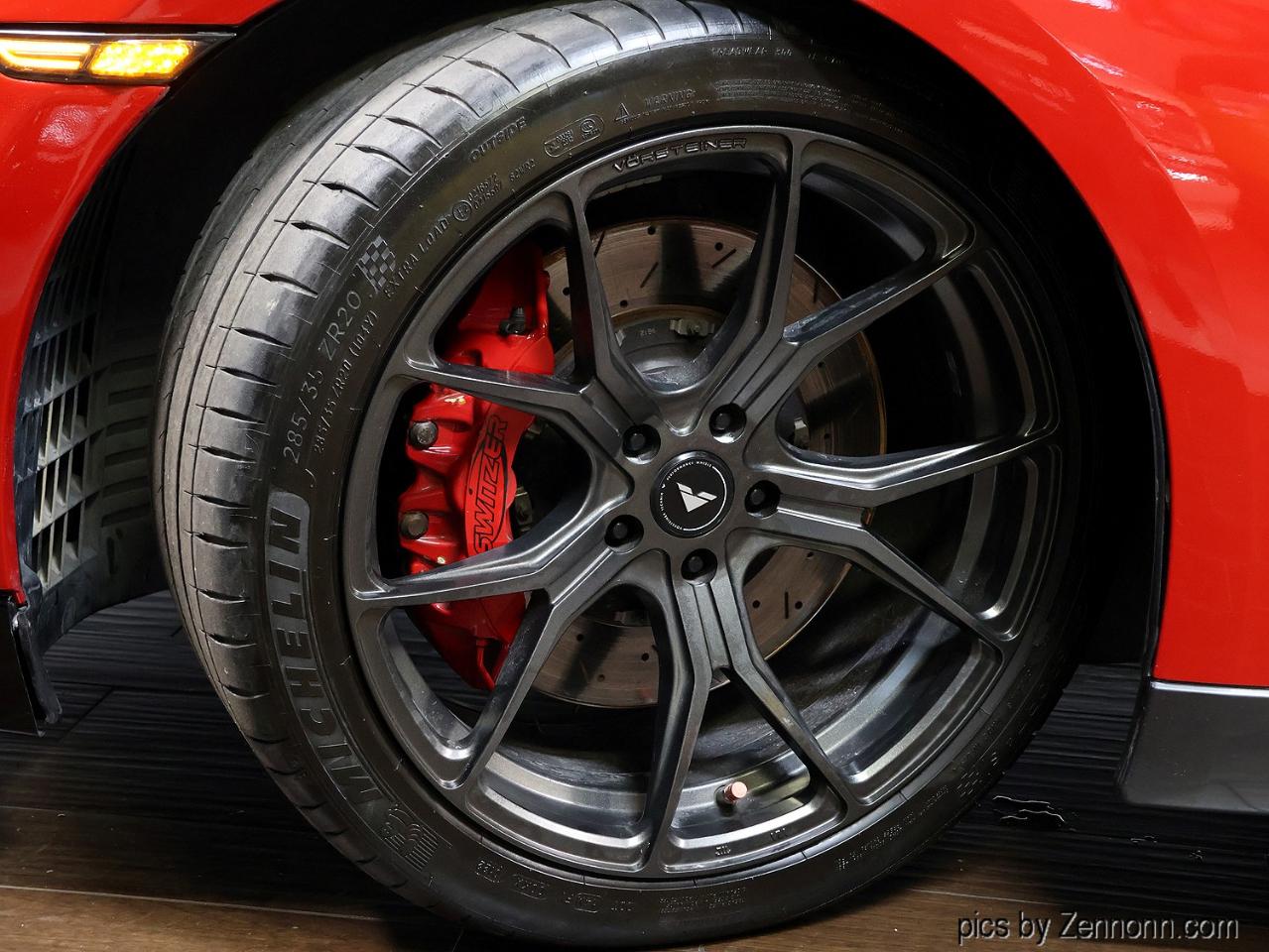 Nissan GT-R 2dr Cpe Premium 2010