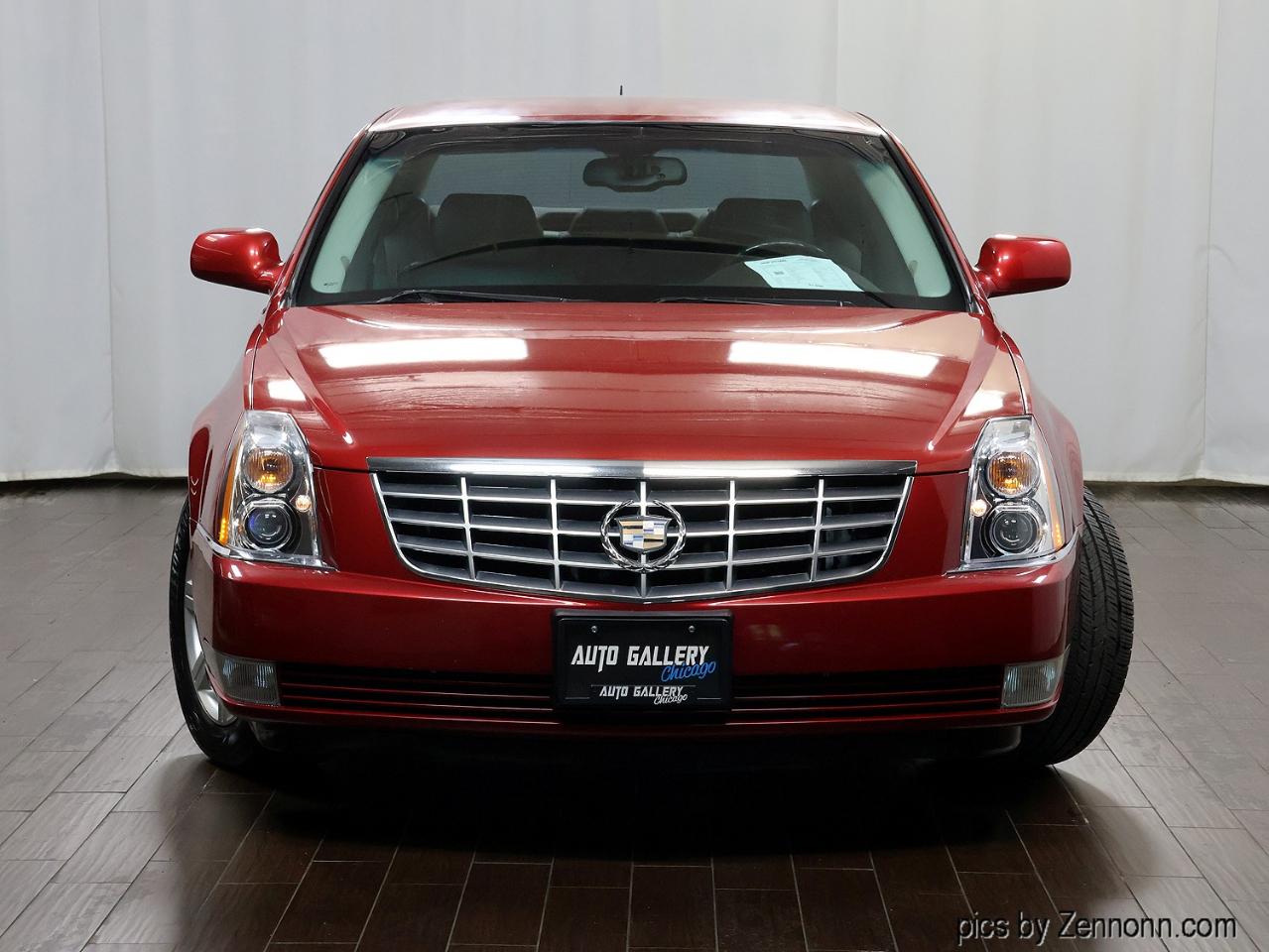 Cadillac DTS 4dr Sdn V8 2007