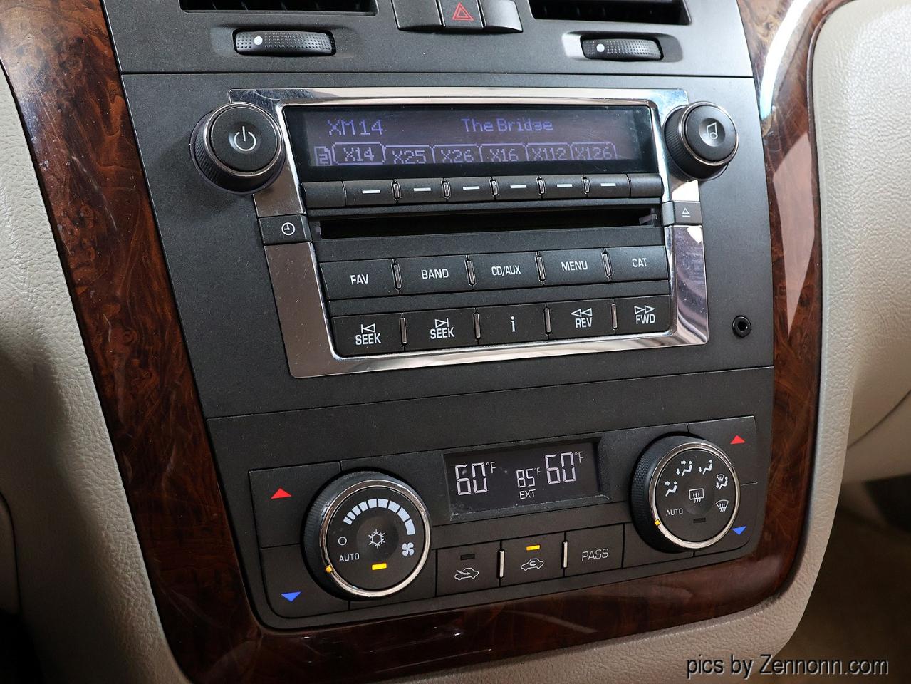 Cadillac DTS 4dr Sdn V8 2007
