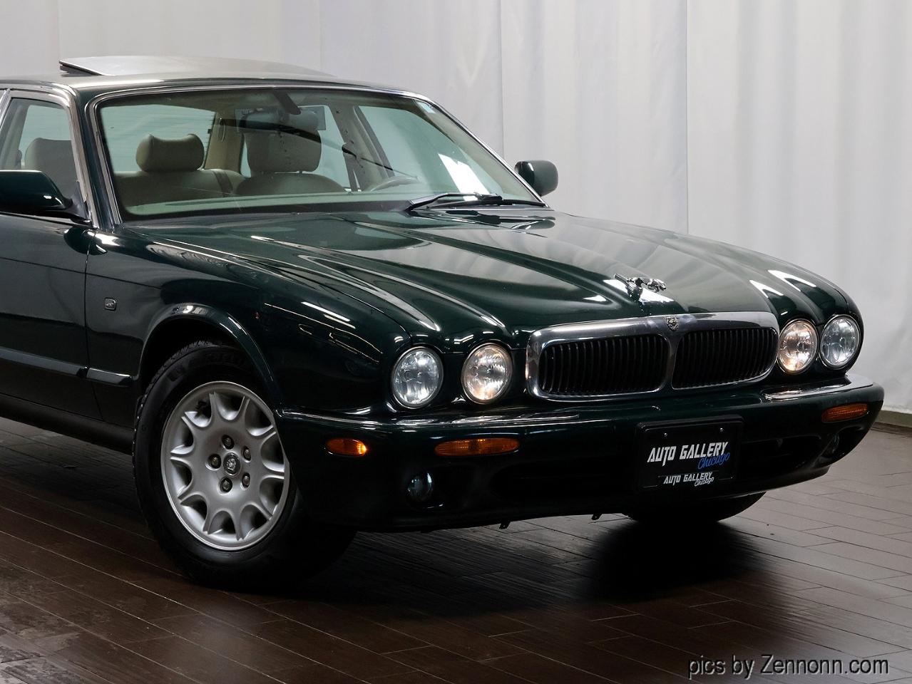 Jaguar XJ 4dr Sdn 1999