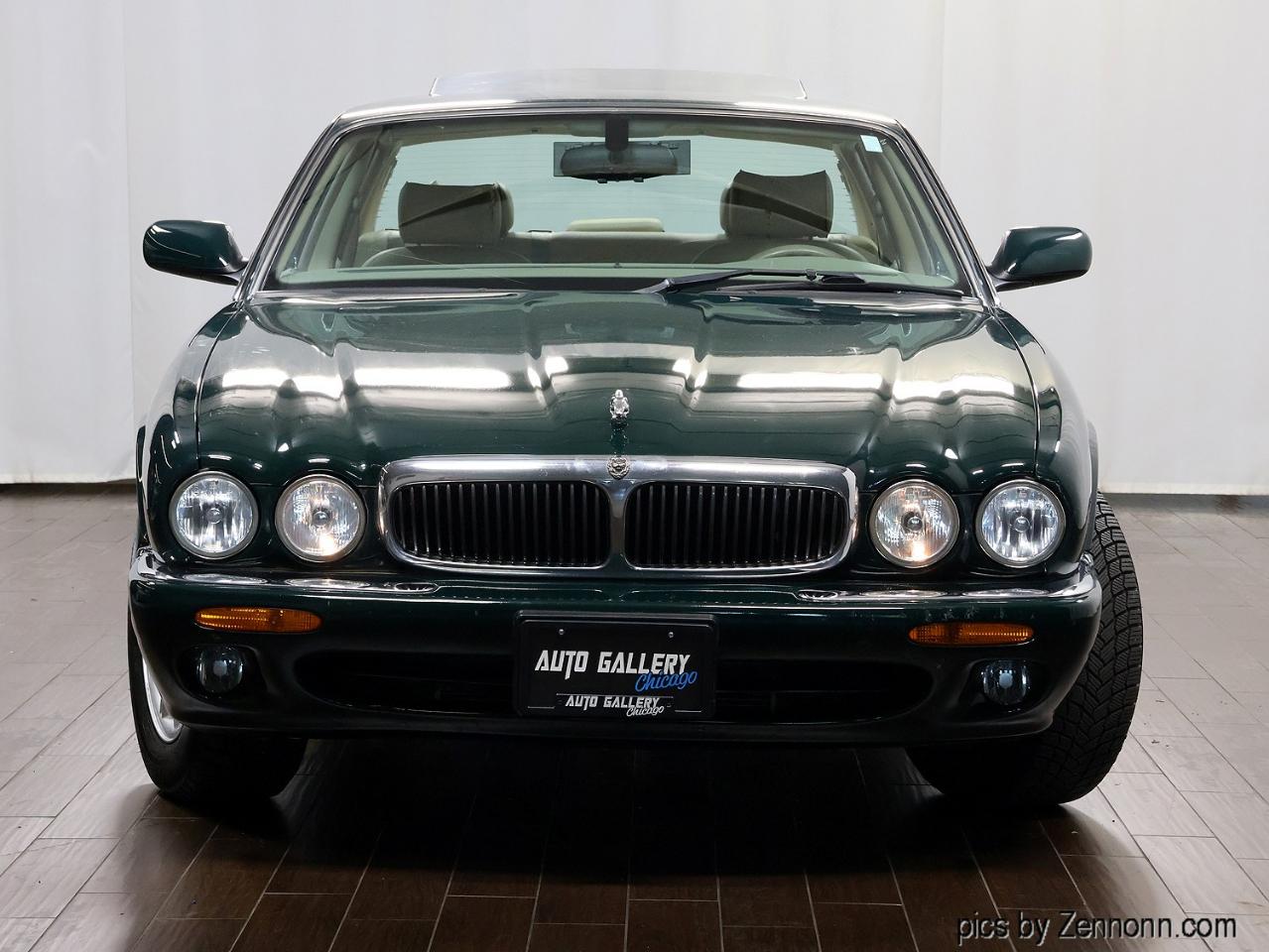 Jaguar XJ 4dr Sdn 1999