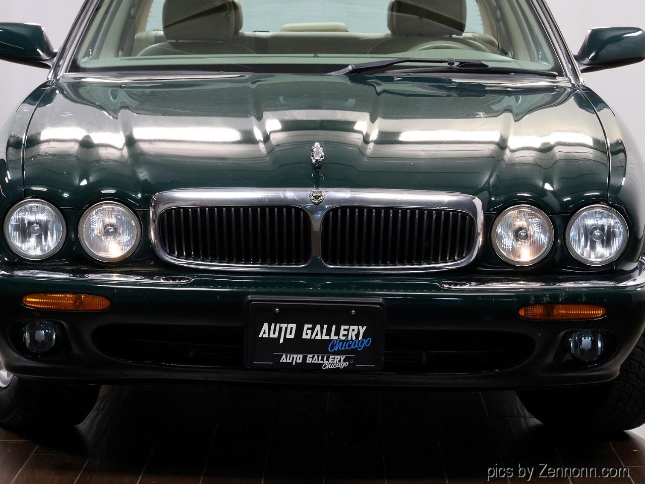 Jaguar XJ 4dr Sdn 1999