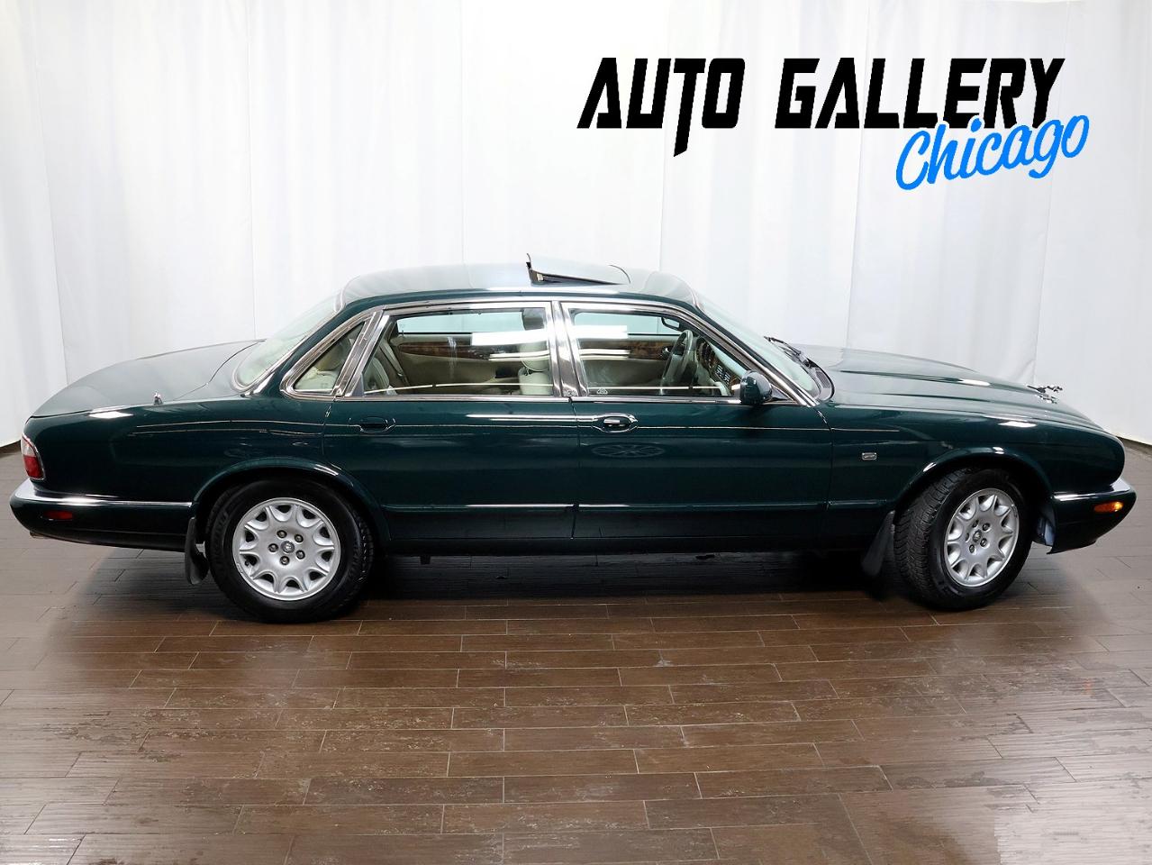 Jaguar XJ 4dr Sdn 1999