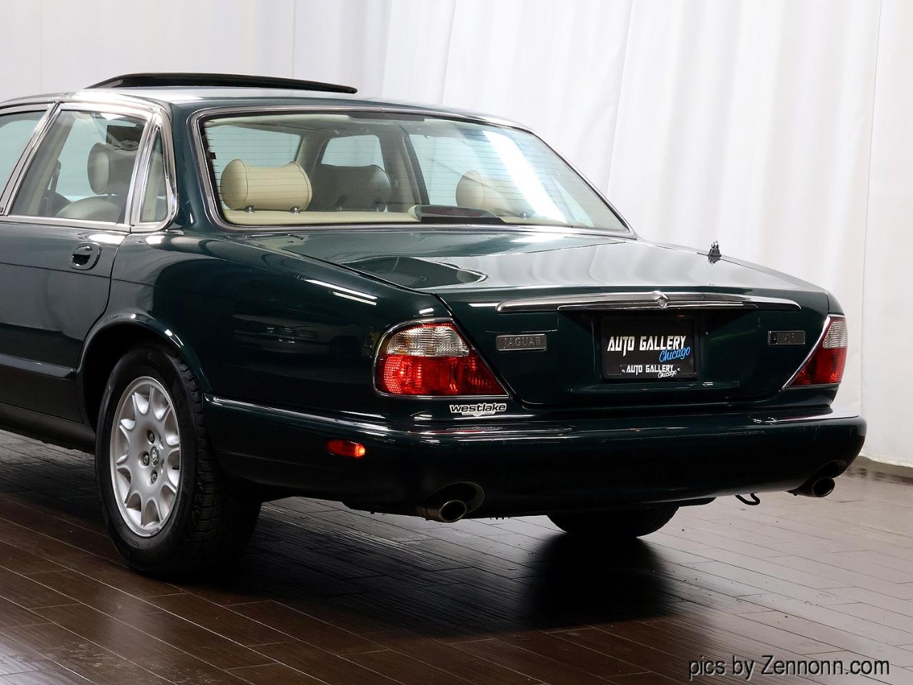 Jaguar XJ 4dr Sdn 1999
