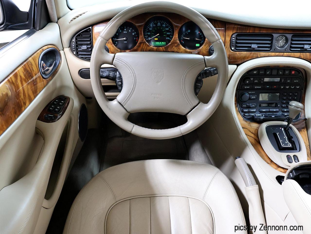 Jaguar XJ 4dr Sdn 1999