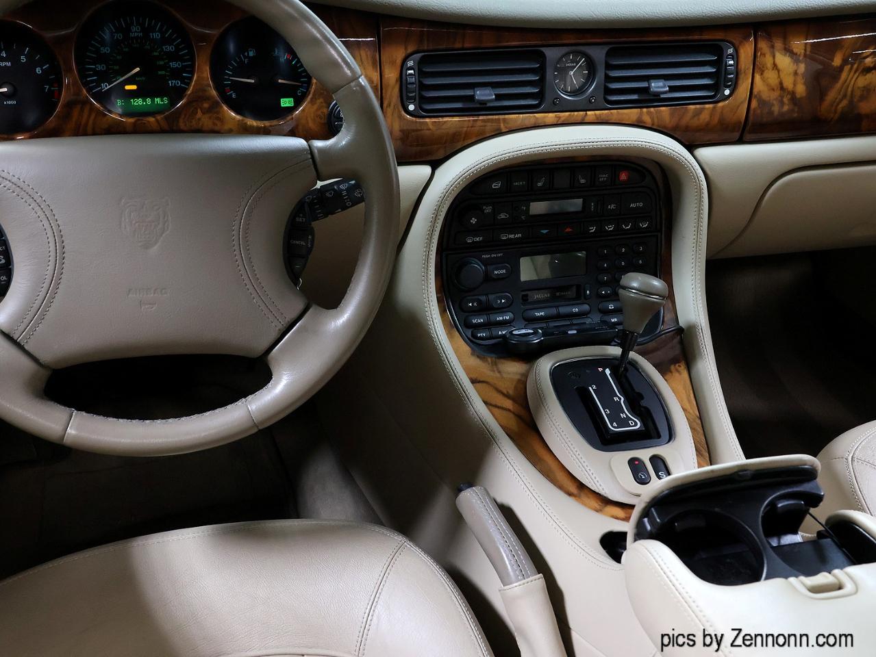 Jaguar XJ 4dr Sdn 1999