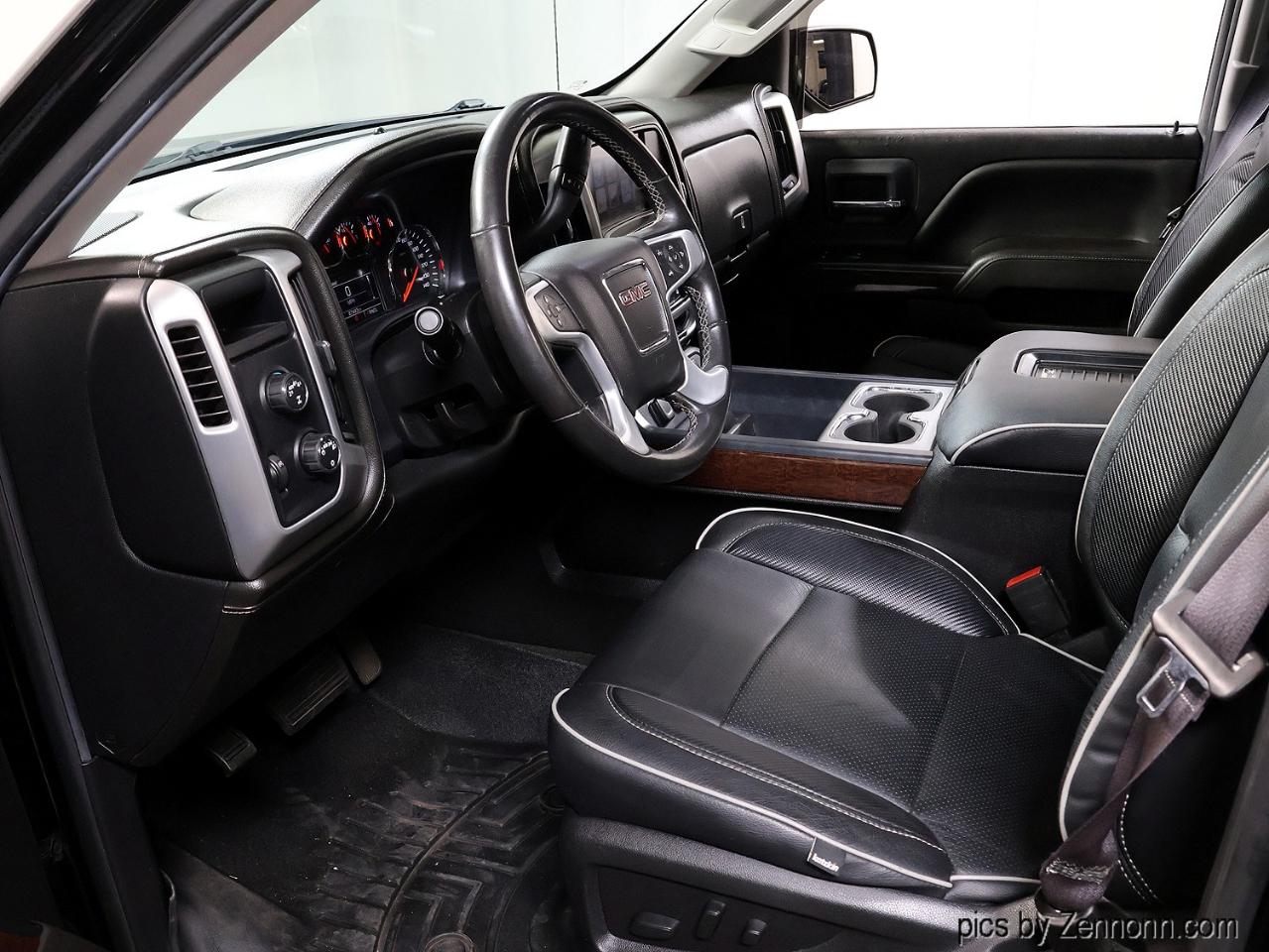 GMC Sierra 1500 4WD Crew Cab 153.0" SLE 2017