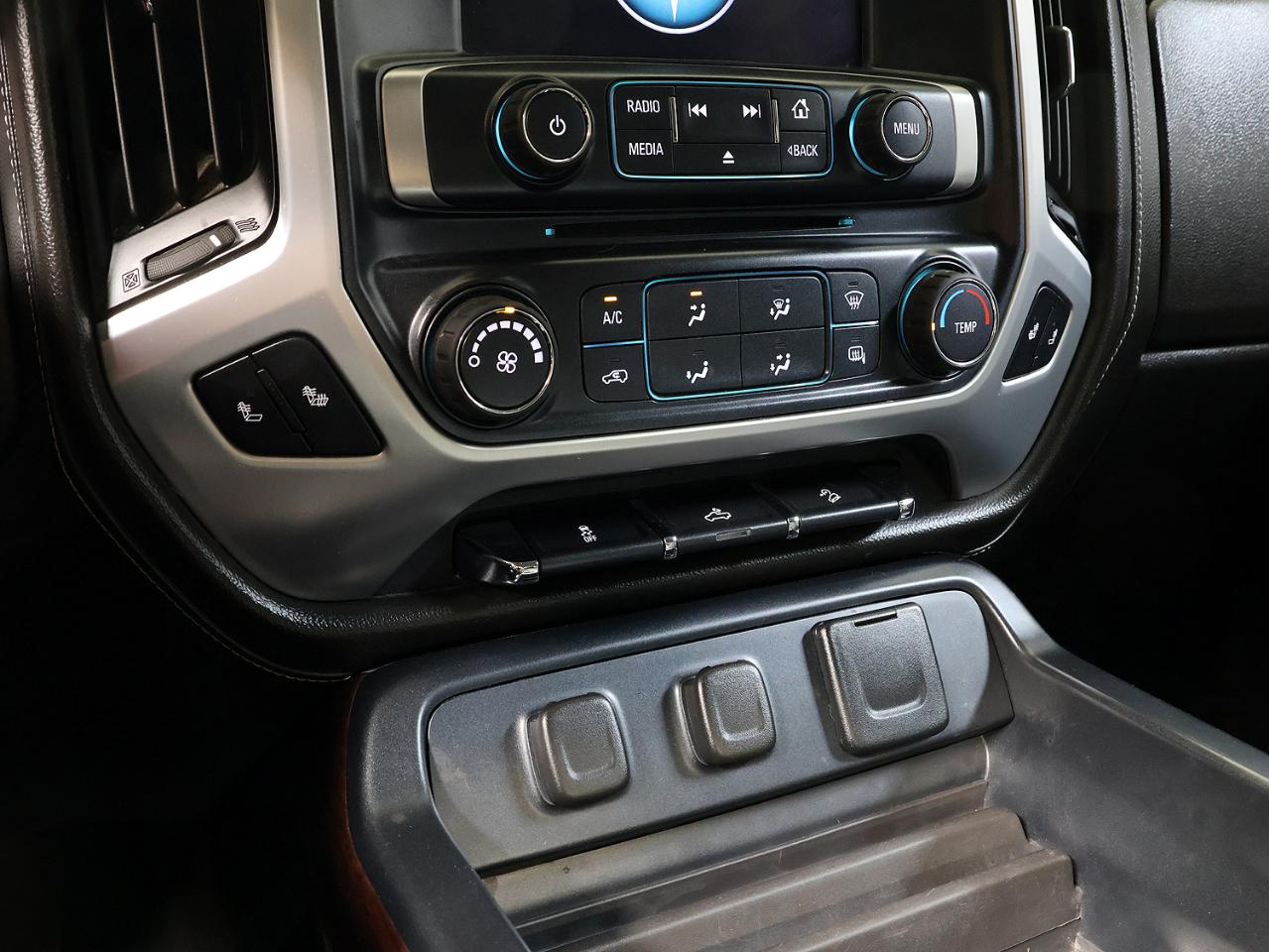 GMC Sierra 1500 4WD Crew Cab 153.0" SLE 2017