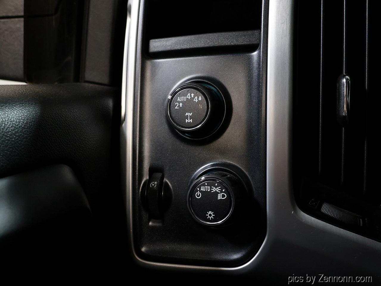GMC Sierra 1500 4WD Crew Cab 153.0" SLE 2017